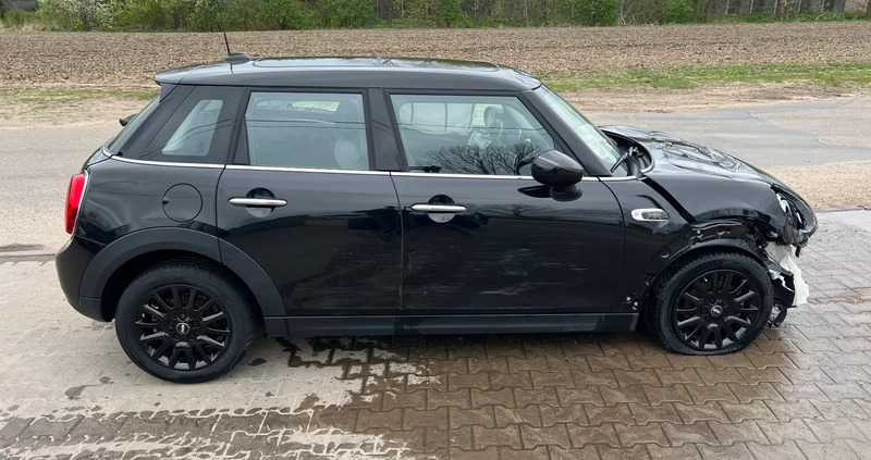 MINI Cooper cena 23900 przebieg: 40000, rok produkcji 2021 z Chodzież małe 172